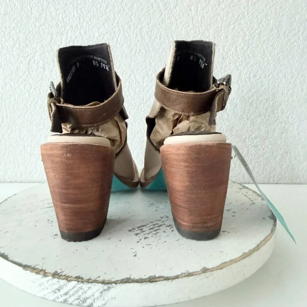 Lane HIGH NOON Cowboy Booties Putty Western Cowgirl Ankle Boots Sandals Size 8.5